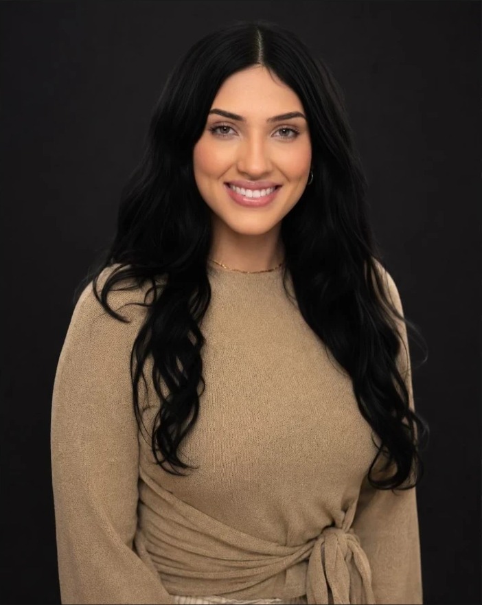 Natalia Oakley, Financial Professional